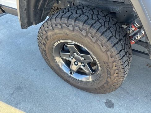 Used 2024 Jeep Gladiator Mojave w/ Safety Group image 12