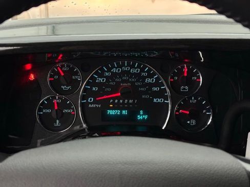 Used 2021 Chevrolet Express 2500 image 29