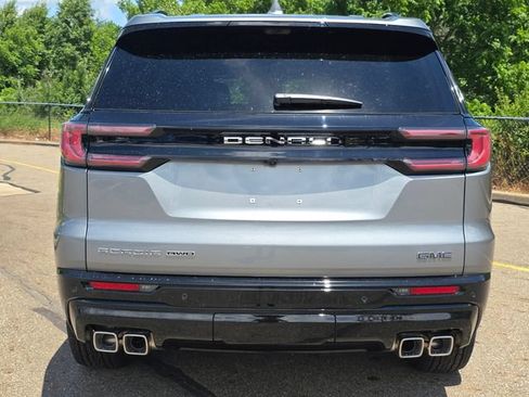 New 2026 GMC Acadia Denali Ultimate AWD/4WD image 16