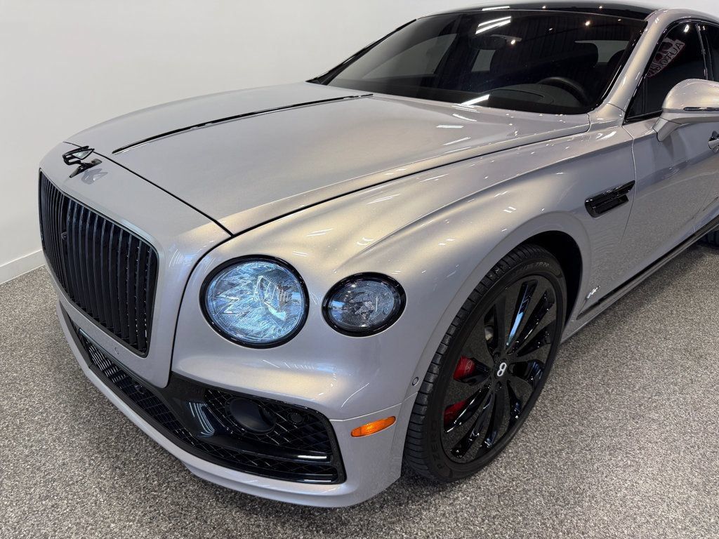 Used 2022 Bentley Flying Spur W12 AWD/4WD image 17