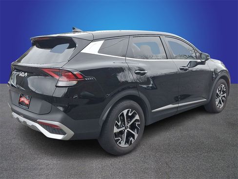 Used 2023 Kia Sportage EX image 4