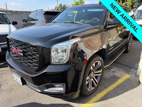 Used 2020 GMC Yukon XL Denali w/ Open Road Package AWD/4WD image 1