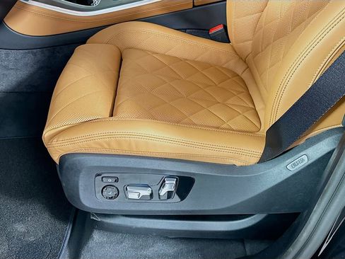 New 2026 BMW X5 sDrive40i w/ Climate Comfort Package image 21