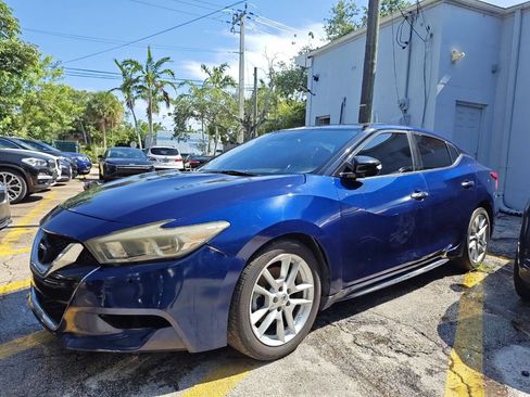 Used 2016 Nissan Maxima 3.5 SL w/ Interior Lighting Package FWD image 2