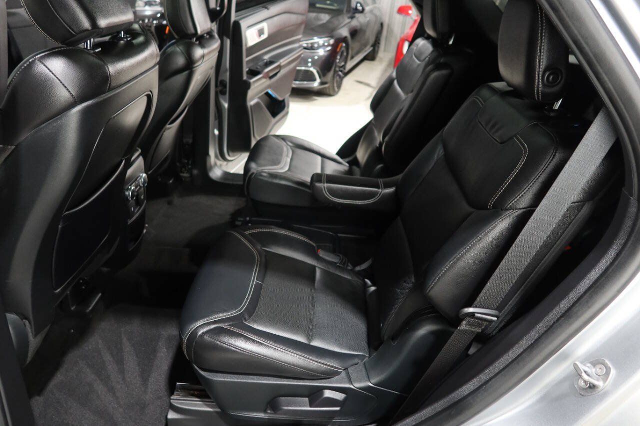 Used 2020 Ford Explorer ST w/ ST Street Pack AWD/4WD image 19