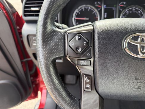 Used 2024 Toyota 4Runner TRD Off-Road image 10