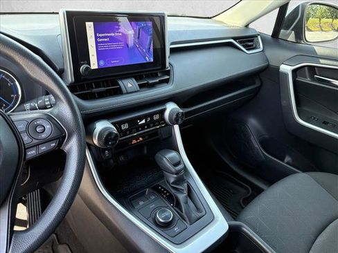 Certified 2025 Toyota RAV4 XLE AWD/4WD image 13