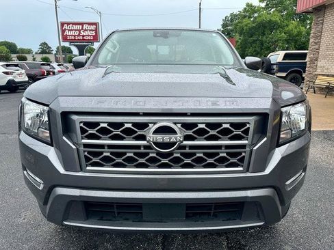 Used 2023 Nissan Frontier SV w/ SV Convenience Package AWD/4WD image 3
