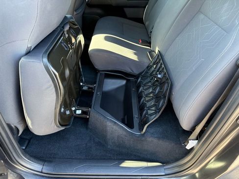 Used 2019 Toyota Tacoma TRD Off-Road image 32