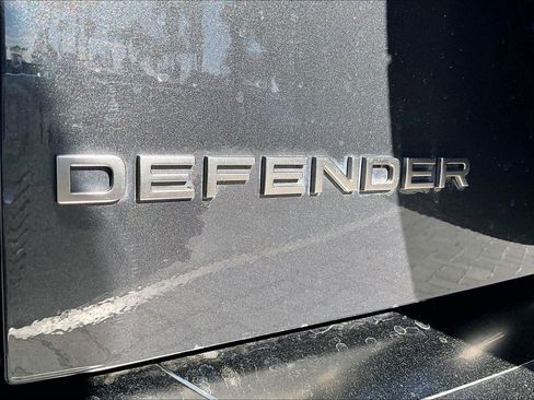 Used 2023 Land Rover Defender 130 X image 8