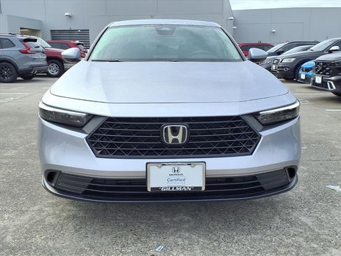 Certified 2025 Honda Accord LX image 19