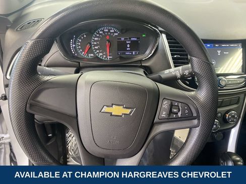 Used 2018 Chevrolet Trax LS AWD/4WD image 15