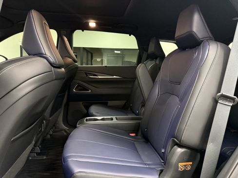 Certified 2026 INFINITI QX60 Sport w/ Dark Cargo Package AWD/4WD image 15