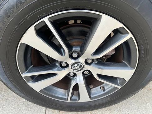 Used 2016 Toyota RAV4 XLE w/ Protection Package AWD/4WD image 10