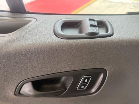 Used 2025 Ford Transit 250 148 Medium Roof RWD image 32