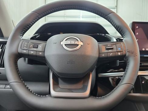 New 2026 Nissan Pathfinder SL w/ SL Premium Package FWD image 23
