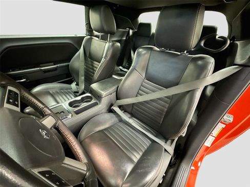 Used 2010 Dodge Challenger R/T image 19