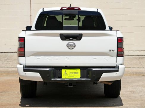 Used 2024 Nissan Frontier SV w/ Technology Package RWD image 44