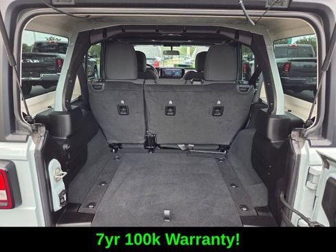 Used 2024 Jeep Wrangler Unlimited Sport AWD/4WD image 17
