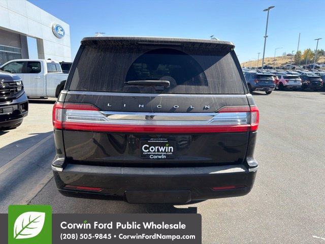 Used 2019 Lincoln Navigator L Reserve AWD/4WD image 6