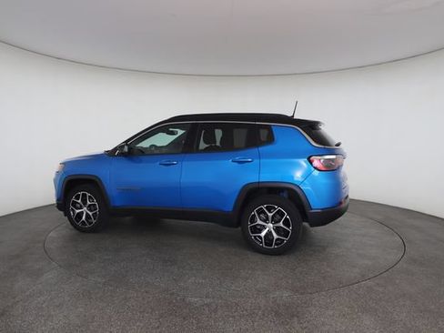 Used 2024 Jeep Compass Limited AWD/4WD image 9