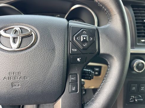 Used 2018 Toyota Sequoia Platinum image 23