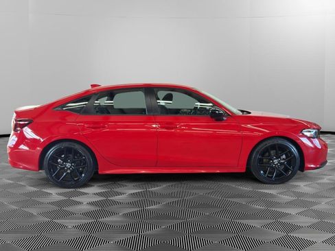 Used 2025 Honda Civic Sport image 4