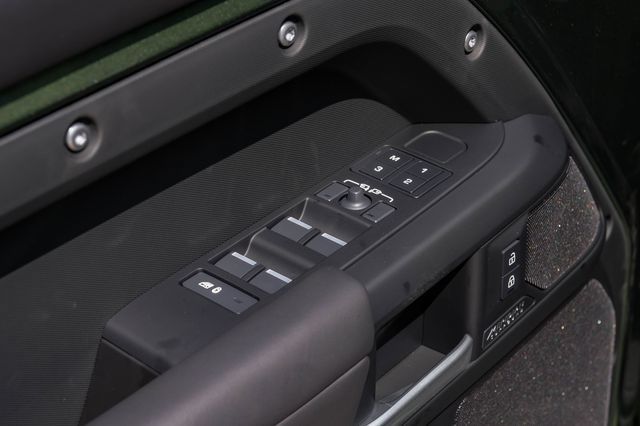New 2026 Land Rover Defender 110 X-Dynamic SE AWD/4WD image 56