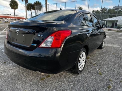 Used 2012 Nissan Versa SV image 5