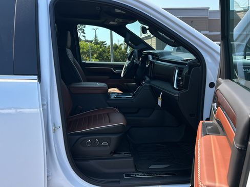 New 2026 GMC Sierra 2500 Denali Ultimate w/ LPO, Black Badging Package AWD/4WD image 29