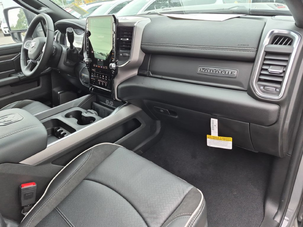 New 2027 RAM 2500 Laramie AWD/4WD image 17