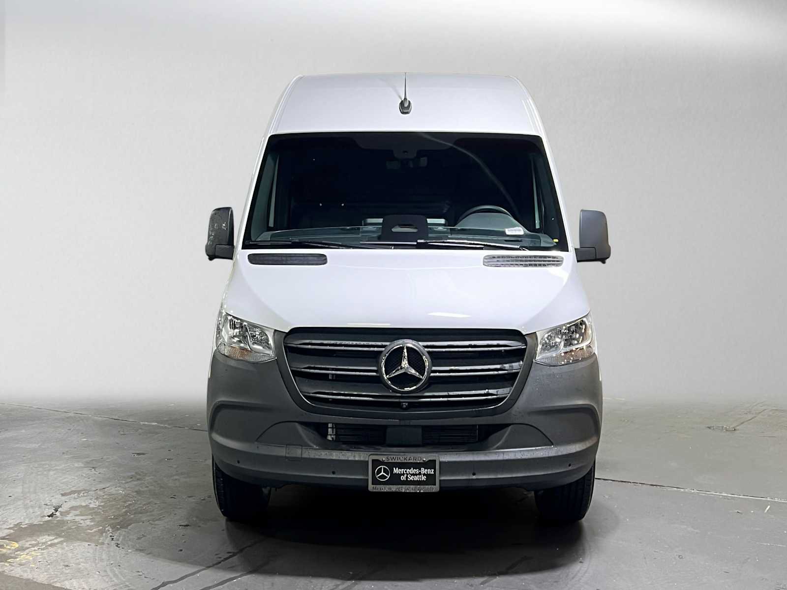 Used 2026 Mercedes-Benz Sprinter 2500 image 8