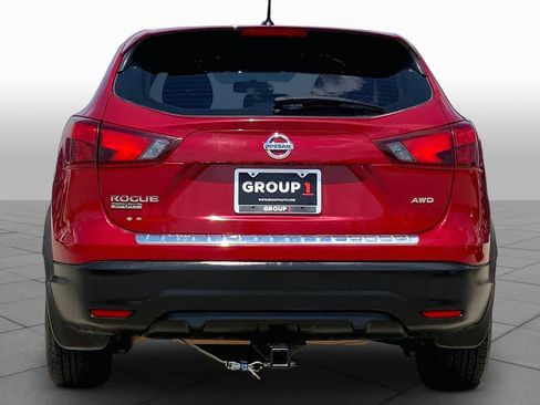 Used 2018 Nissan Rogue Sport S w/ S Appearance Package AWD/4WD image 4