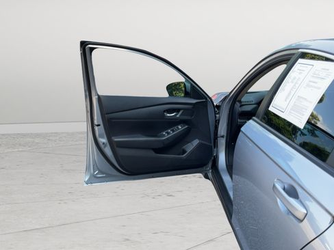 Used 2025 Honda Accord LX image 26