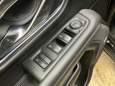 Certified 2022 GMC Yukon SLT w/ SLT Premium Package image 19