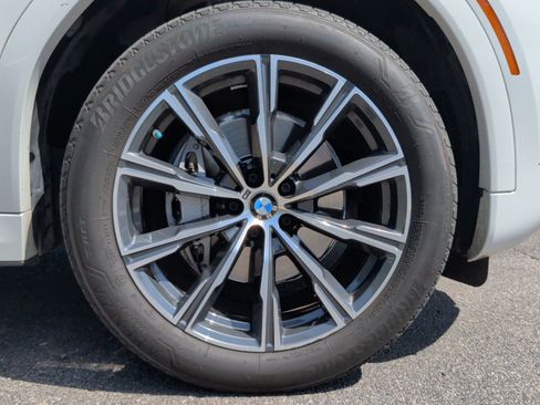 Used 2025 BMW X6 xDrive40i w/ Premium Package AWD/4WD image 14