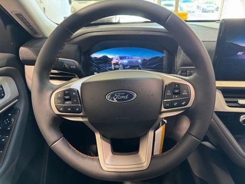 New 2025 Ford Explorer Active image 14