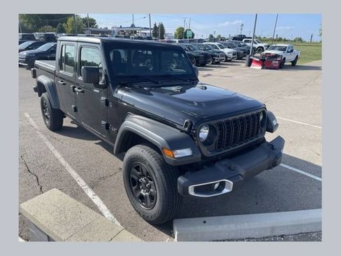 Used 2025 Jeep Gladiator Sport AWD/4WD image 1