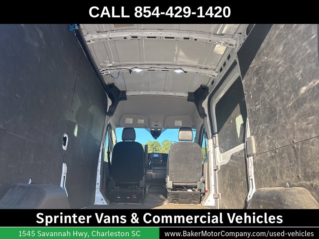 Used 2023 Ford Transit 250 Medium Roof AWD w/ Load Area Protection Package image 15