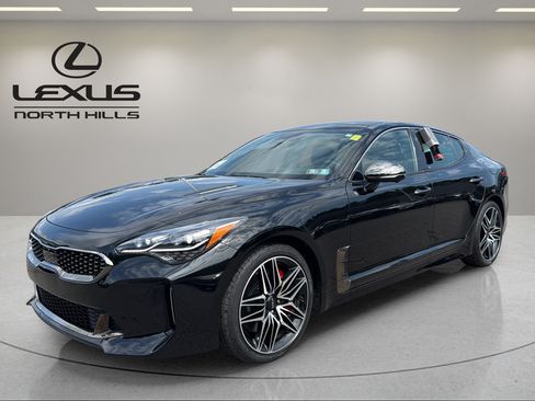 Used 2022 Kia Stinger GT2 AWD/4WD image 1