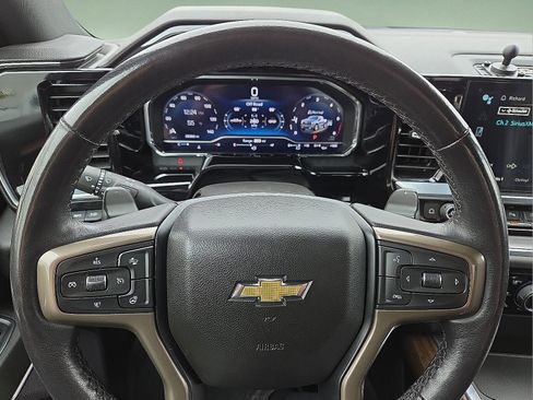 Certified 2023 Chevrolet Silverado 1500 High Country w/ Technology Package image 24