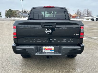New 2026 Nissan Frontier SV w/ SV Convenience Package