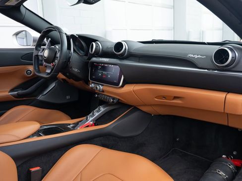 Certified 2019 Ferrari Portofino image 60