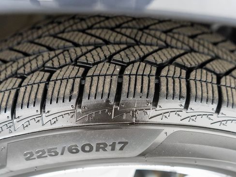 Used 2015 Subaru Forester 2.5i Premium w/ All-Weather Package image 34