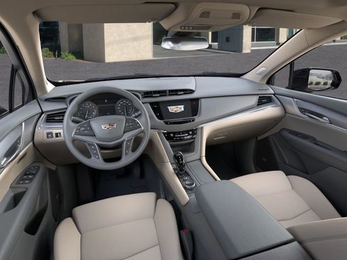 New 2025 Cadillac XT5 Premium Luxury image 15