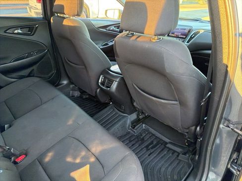 Used 2021 Chevrolet Malibu LT image 18