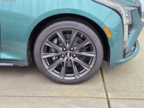 New 2026 Cadillac CT5 V w/ Platinum Package image 9