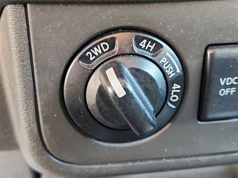 Used 2011 Nissan Xterra S w/ 4X4 Value Package image 22