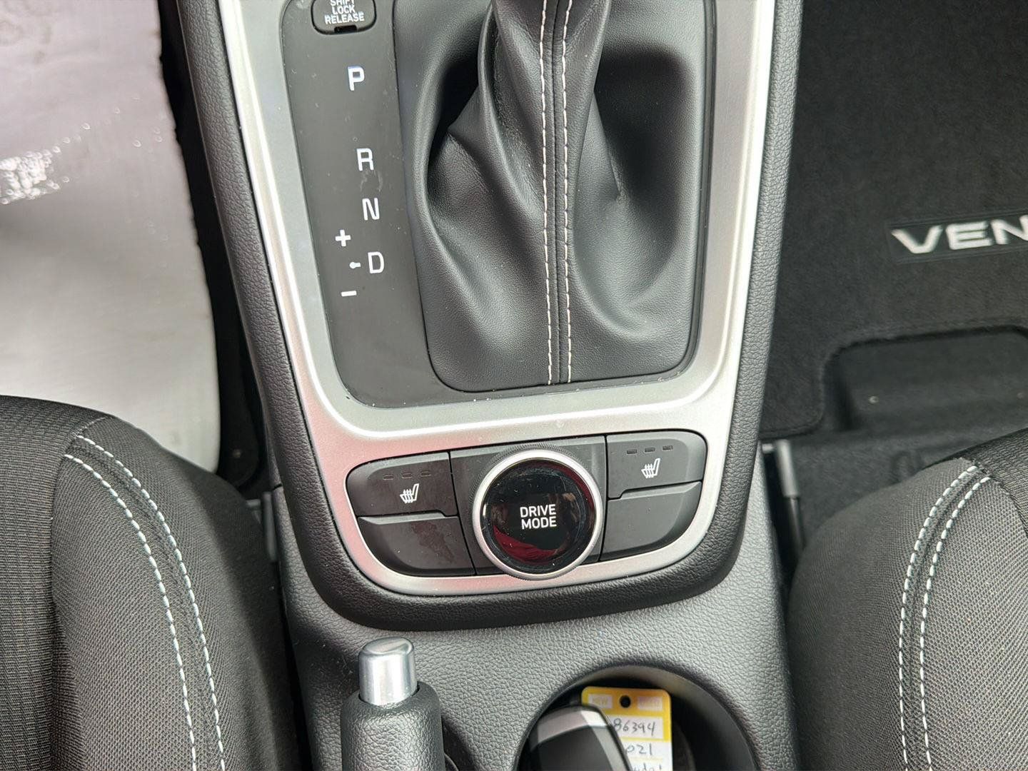 Used 2021 Hyundai Venue SEL w/ Premium Package FWD image 21