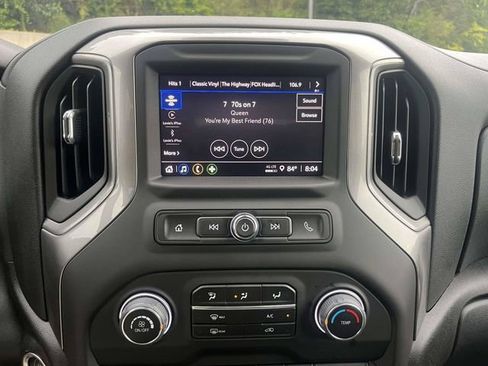 Used 2024 Chevrolet Silverado 1500 Custom w/ Turbomax Blackout Package RWD image 27